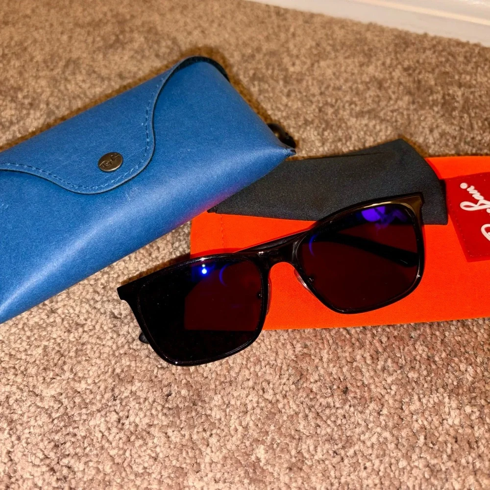 Ray-Ban Kid Black Polarized Sunglasses